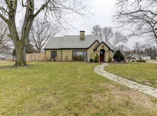 285 N Washington St, Warrensburg, IL