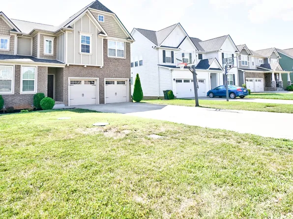 1159 Cotillion Dr, Murfreesboro, TN 37128