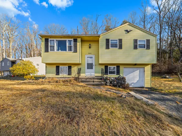 14 Hamill Drive, Winchester, CT 06098