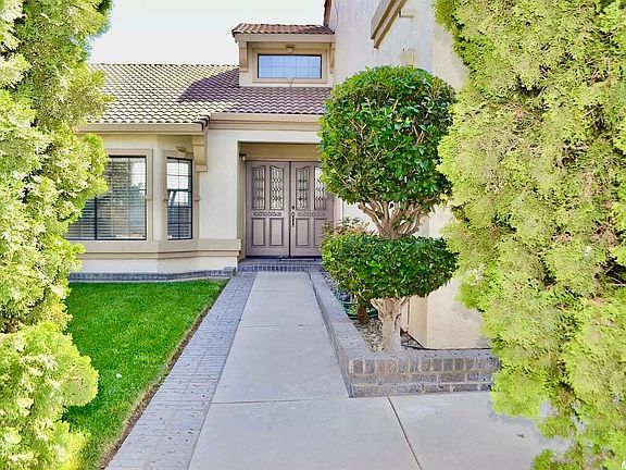 3rd image of 2212 McCaffrey Ln