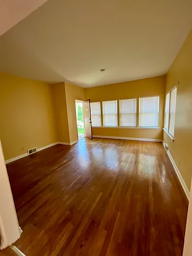 82 Floral Ave #1 Photo 1