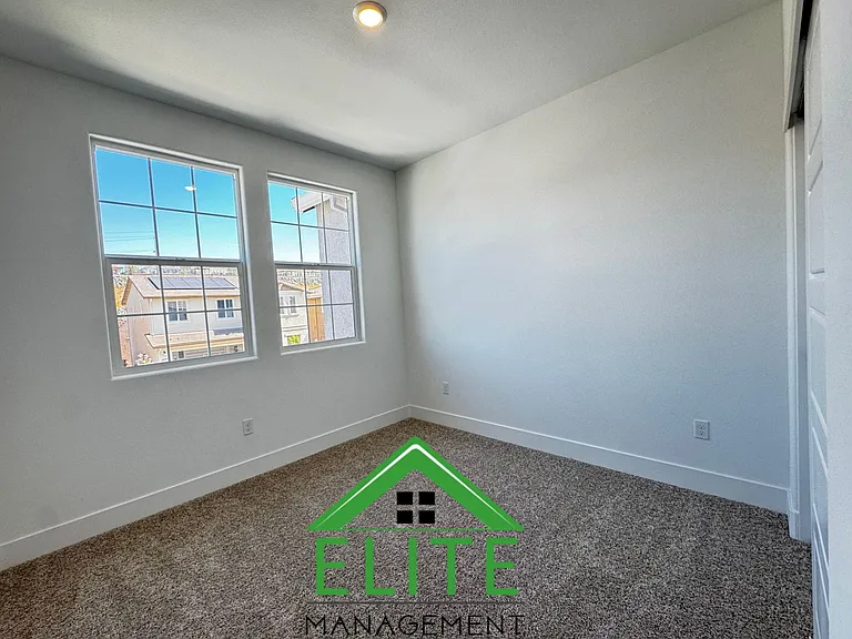 3485 Hampton Dr — Photo 14