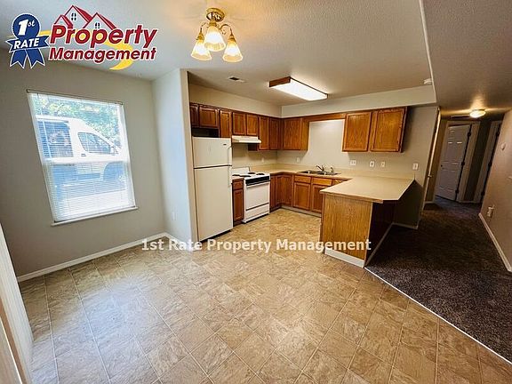 5th image of 2914 W Stewart Ave APT 101