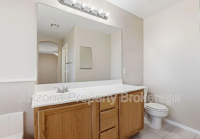 8118 N 112th Ave — Photo 24