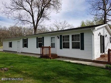 4th image of 10385 N Bingham Ave