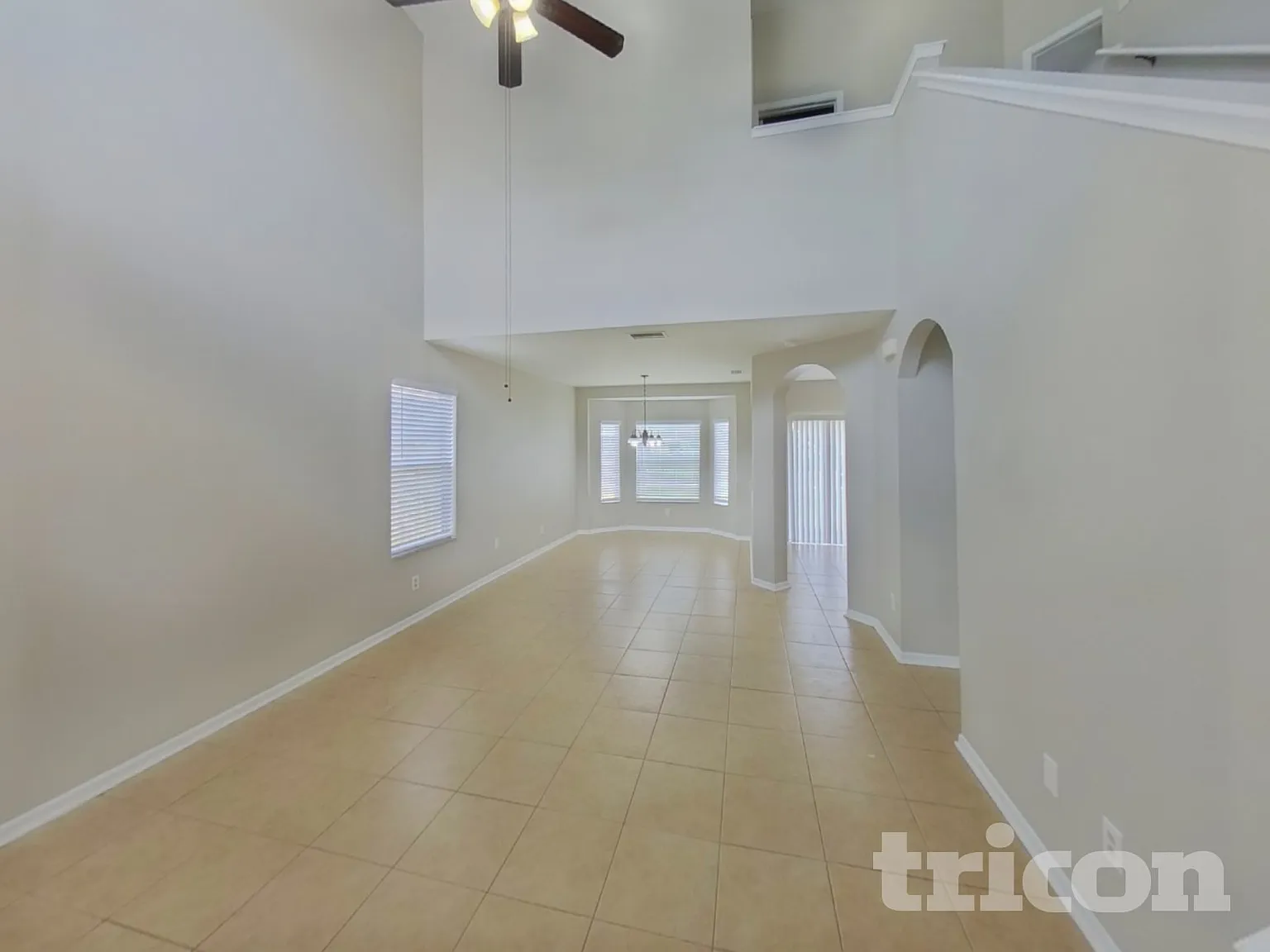 8156 Canterbury Lake Boulevard Tampa FL — Photo 3