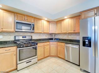 57 Averell Dr, Morris Plains, NJ 07950