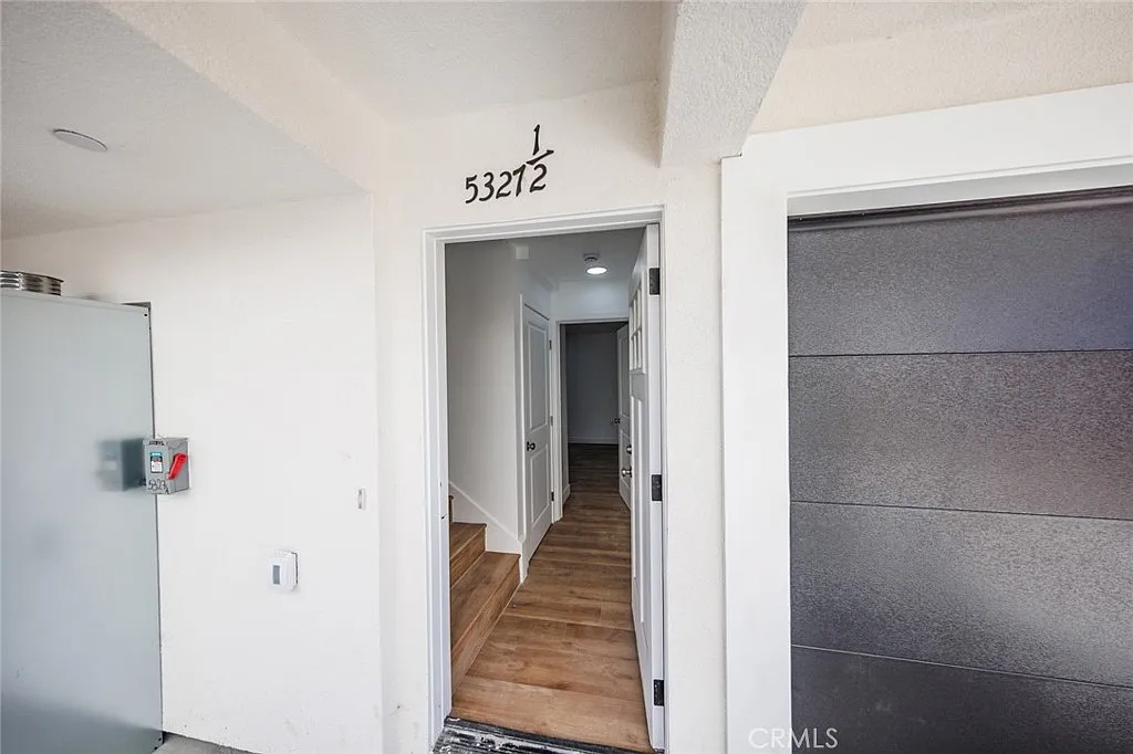 2 bed, 2.5 bath, 1550 sqft, $3,387 — Photo 2