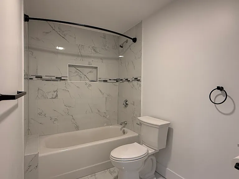 511 Broadway #201 — Photo 1