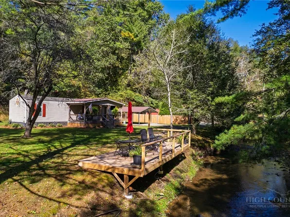 99 Lynn Lane, Glade Valley, NC 28627