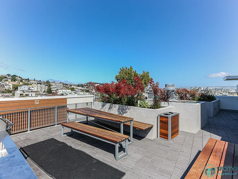 45 Bartlett St #413 — Photo 17