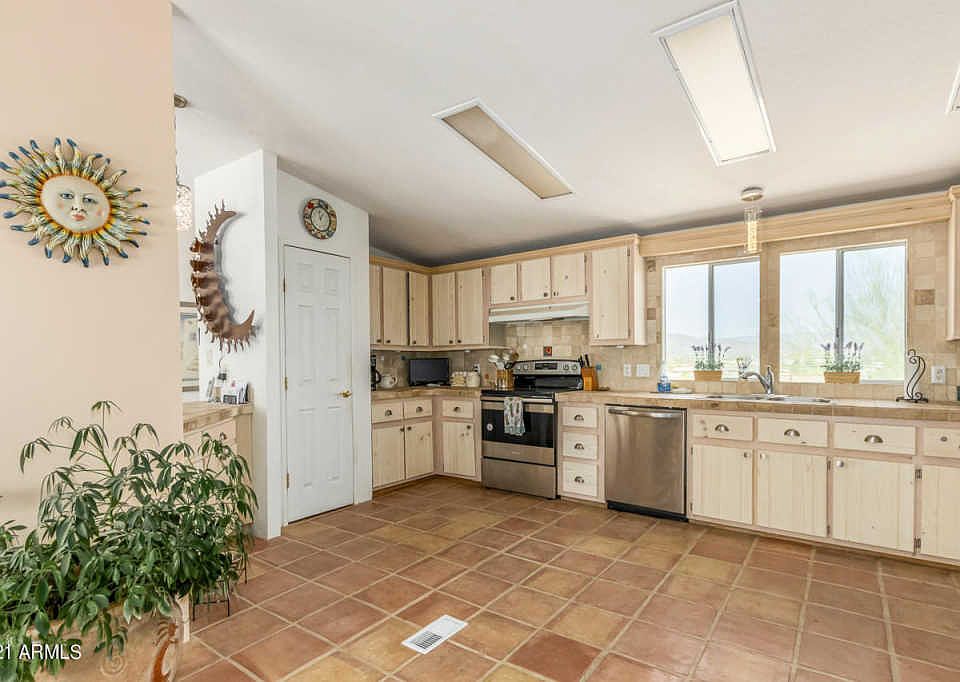 1st image of 37832 N 31st Ave