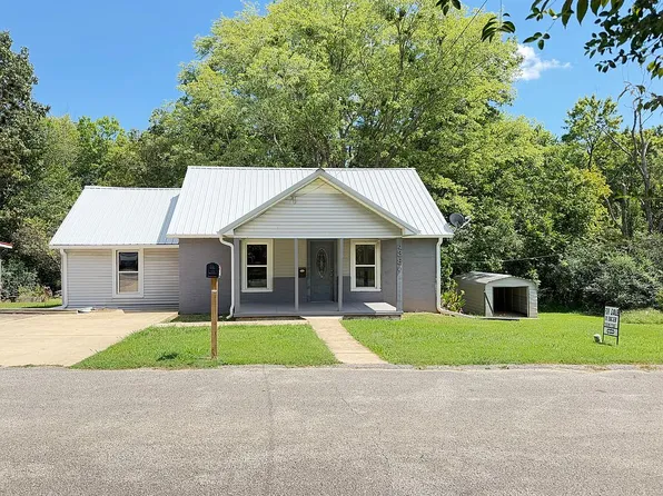 438 Oakdale St, Dresden, TN 38225