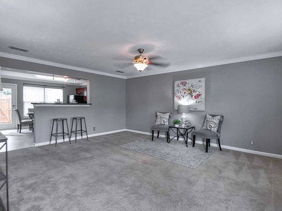 4th image of 253 Arapaho Dr