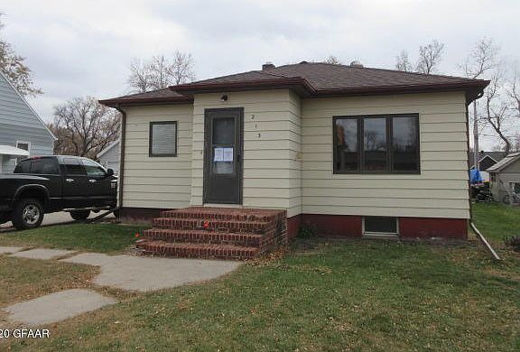 2nd image of 213 W Caledonia Ave