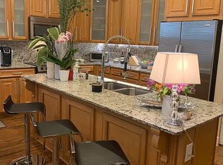 8517 NW 39th Ct, Cooper City, FL 33024