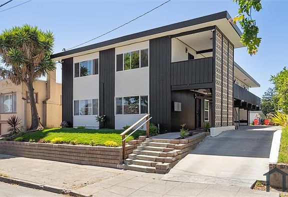 3rd image of 3441 Laguna Ave APT 1