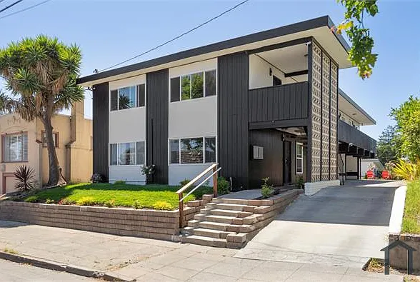 3441 Laguna Ave #1 — Photo 3