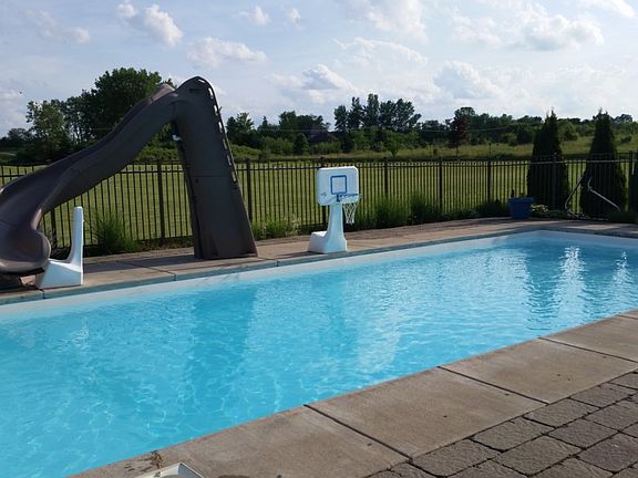 4th image of 8461 W Blackthorne Way
