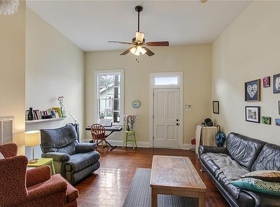 3rd image of 611 Harmony St