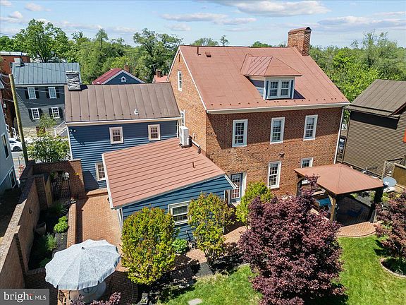 4th image of 510 S Loudoun St #512