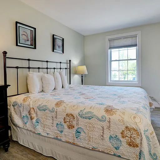 Two-bedroom apartment master bedroom