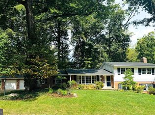 9110 Hamilton Dr, Fairfax, VA 22031