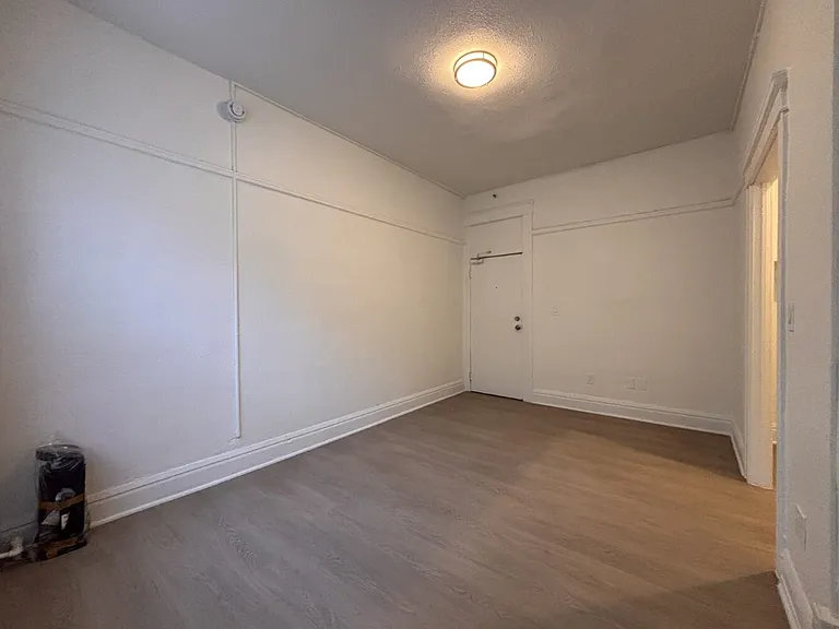 1315 S Flower St — Photo 7