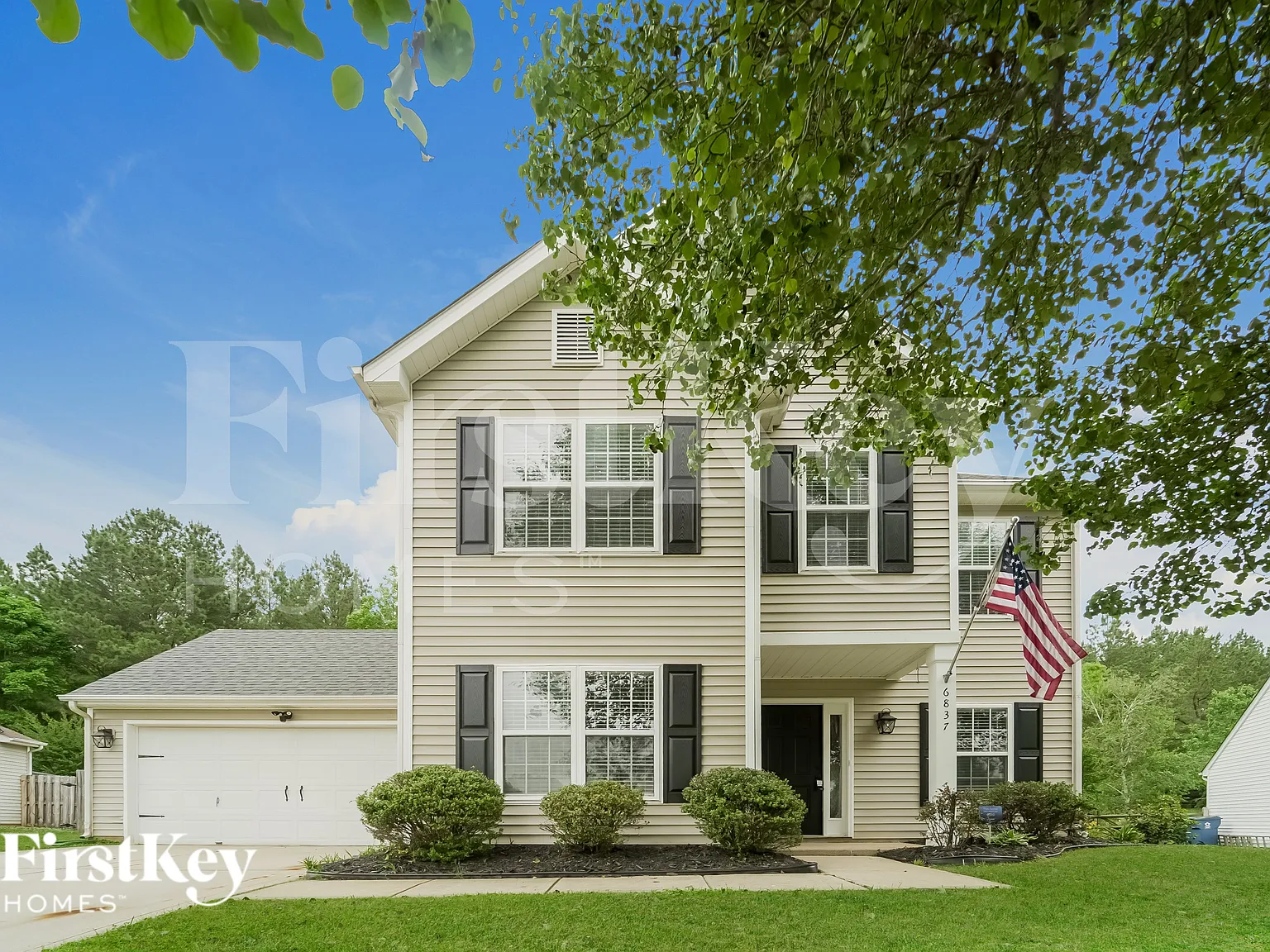 3 bed, 2.5 bath, 1777 sqft, $2,175 — Photo 2