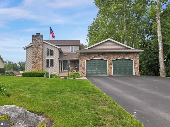140 Ivy Ln, York, PA 17402