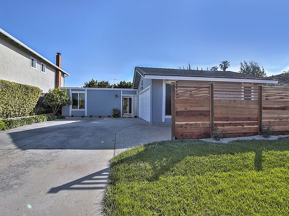 3rd image of 2628 Flagstone Dr