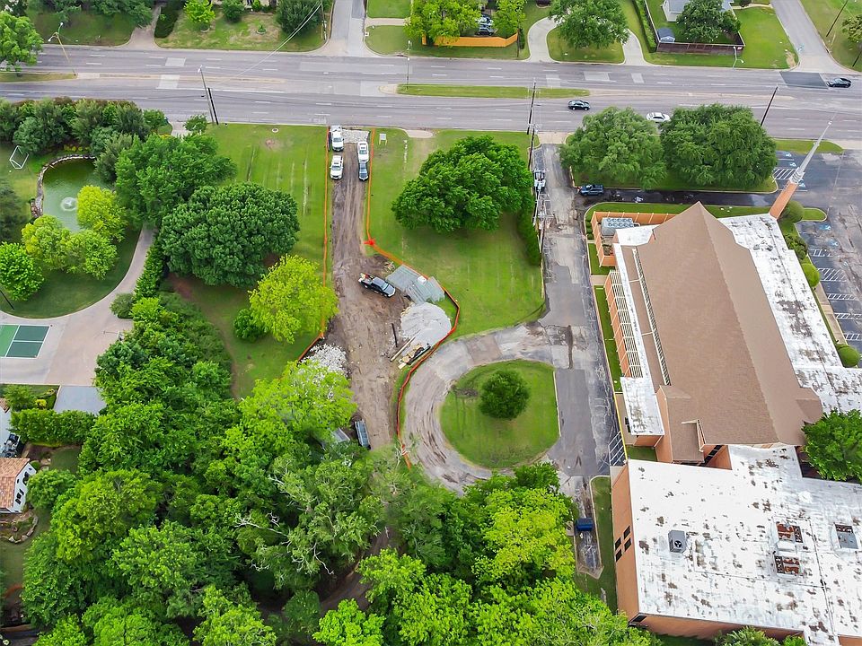 2nd image of 10448 Marsh Ln