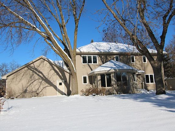 3rd image of 4730 Norwood Ln N