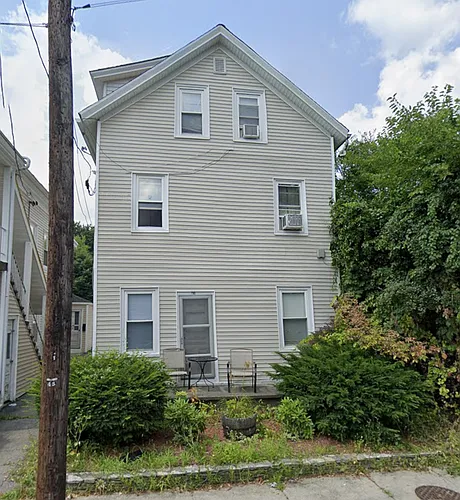 790 Main St #3 Photo 1