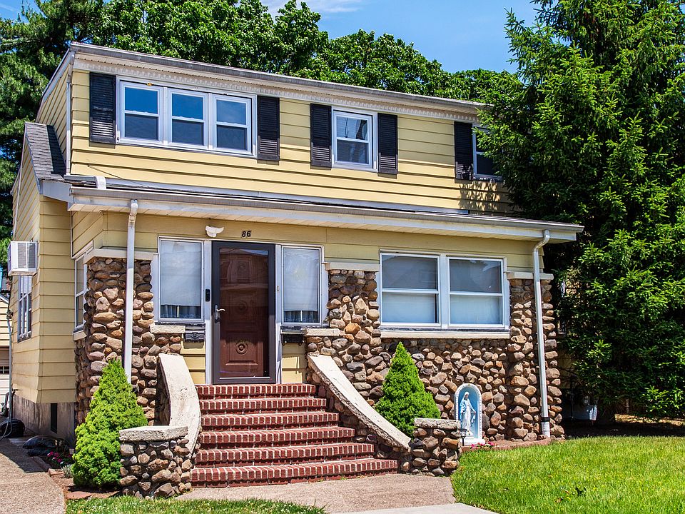 1st image of 86 E 9th St #2B