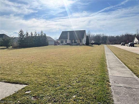 3rd image of 300 Reserve Ave