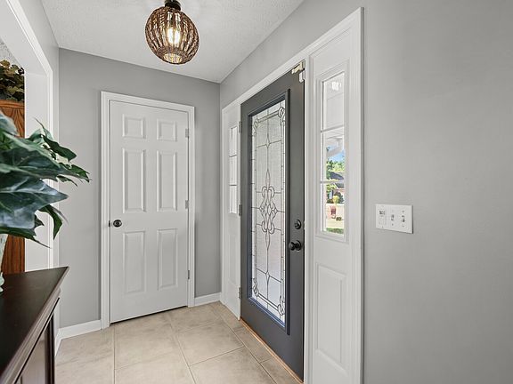 4th image of 2638 English Hill Dr