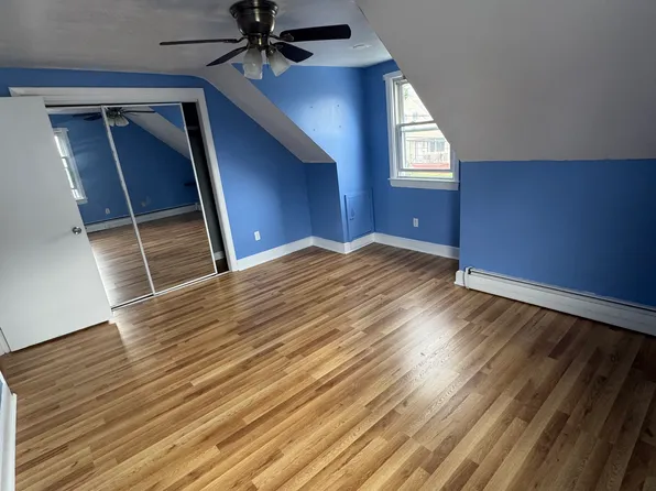 95 Old Oak Ave #2, Cranston, RI 02920