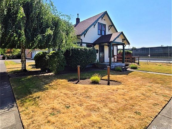 2nd image of 504 2nd Ave NW
