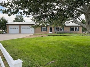 29 Creighton Rd, Wall, SD 57790