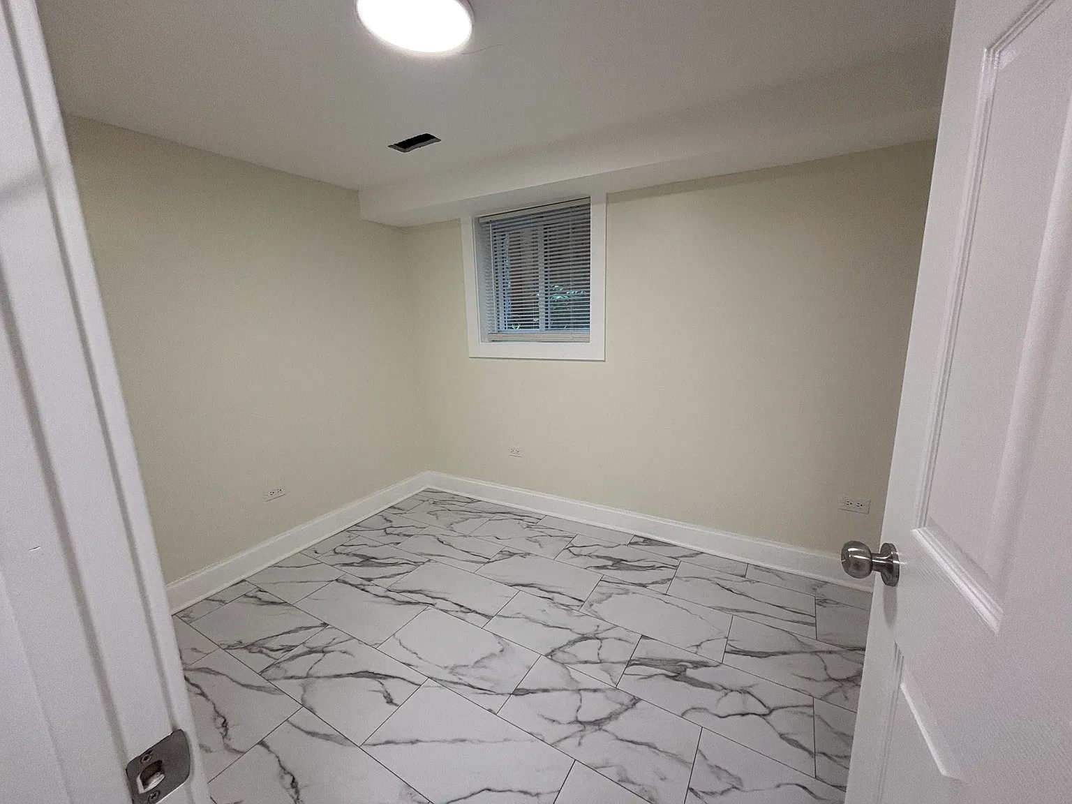 1 bed, 500 sqft, $1,800 — Photo 4