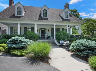 37301 N Fox Hill Dr, Wadsworth, IL 60083