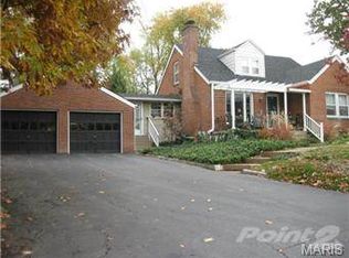 10543 Maddox Pl, Saint Louis, MO 63114