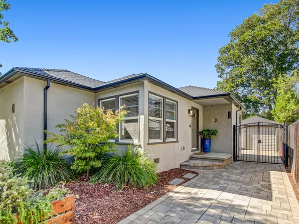 2240 33rd St, Sacramento, CA 95817