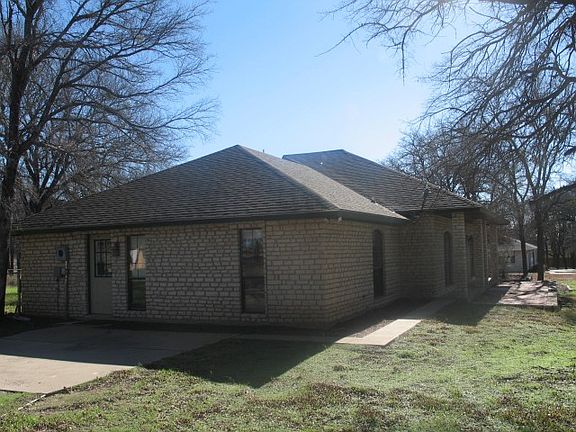 3rd image of 3211 N Roadrunner Ct
