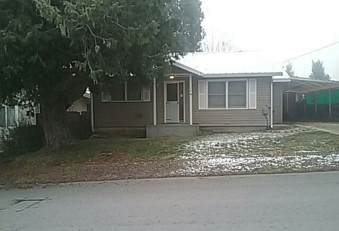 1st image of 434 Woodland St