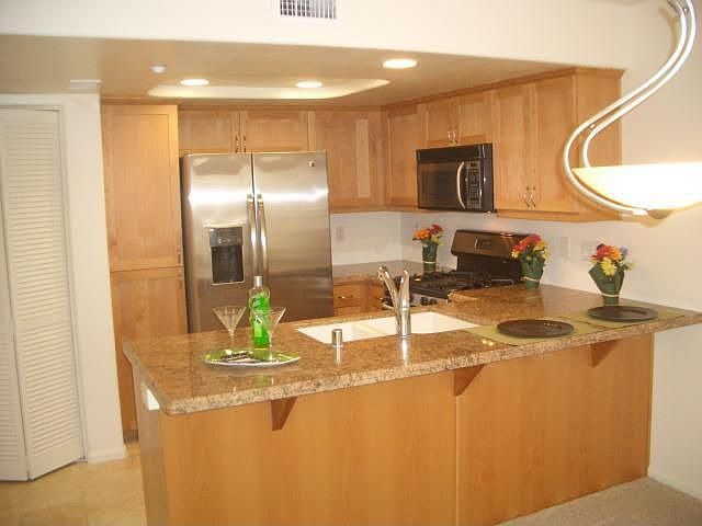 2nd image of 4019 Gresham St