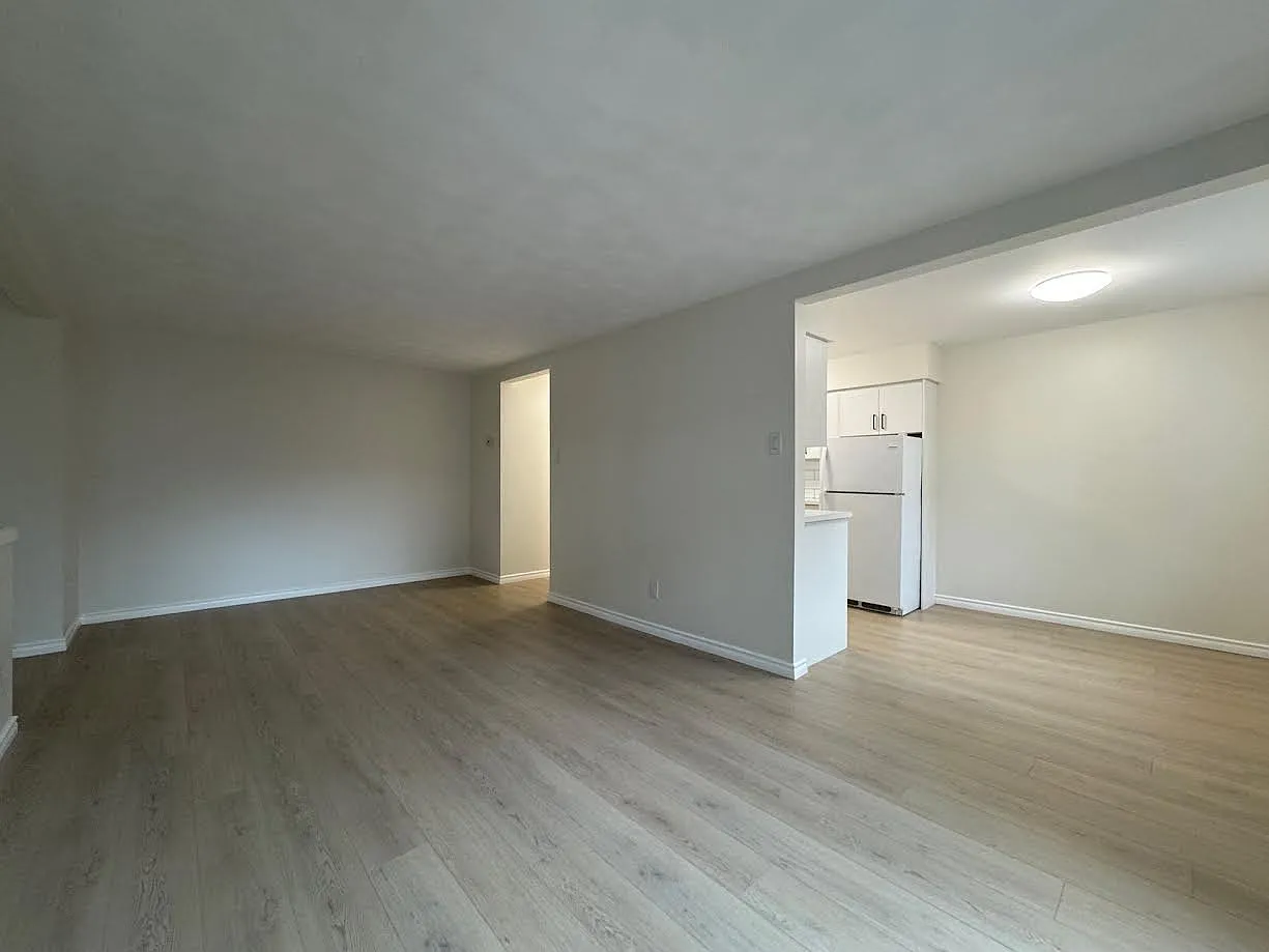 355 Clyde Road Cambridge — Photo 2