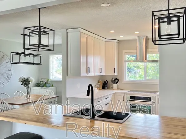 210A Dell Rd, Kelowna, BC