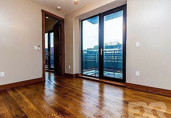 2nd image of 853 Willoughby Ave #3BA